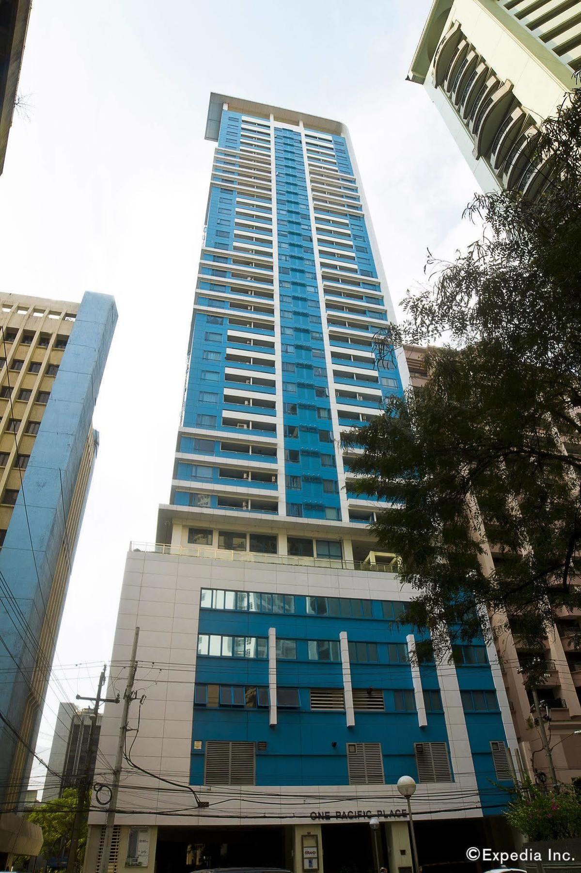 One Pacific Place residencia con servicios Makati City Exterior foto